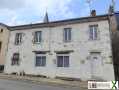 Photo Grande maison de bourg avec garage et terrain