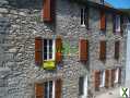 Photo Grande maison de montagne avec jardin