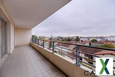 Photo VILLEURBANNE - T4 - 90m² - Balcon - Garage double