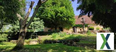 Photo RARE SUR LE SECTEUR Maison en pierre + gîte + dépendances, le tout sur 9 796 m² en bordure de la rivière Dordogne (Réf: FDI482)