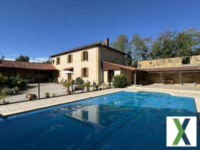 Photo Charmante Maison avec piscine, grand jardin et dépendances