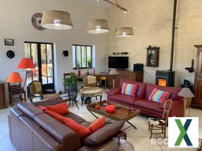 Photo Belle Charentaise avec dépendance, 362m2 habitable, 5 chambres, jardin, piscine