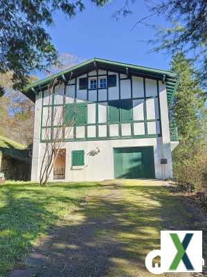 Photo Hasparren, maison de village à rénover