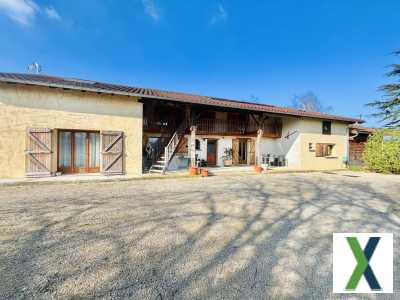 Photo Grande propriété avec piscine et terrain de 3 000 m²