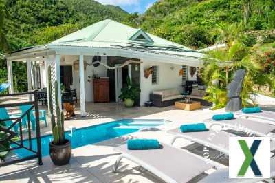 Photo VILLA T5 AVEC PISCINE - BAIE ORIENTALE